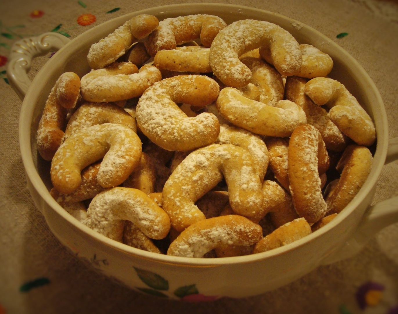 Iz domače pekarne by Franci Lipužič
