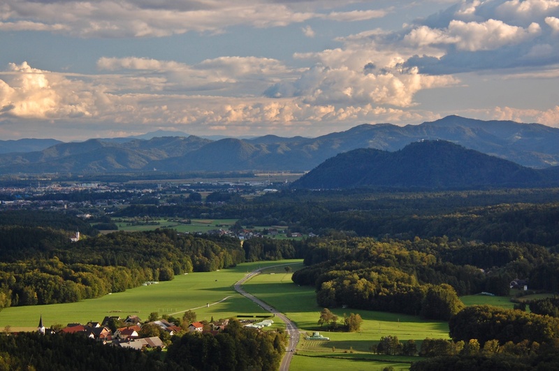 Kranjska kotlina by Janez Švab