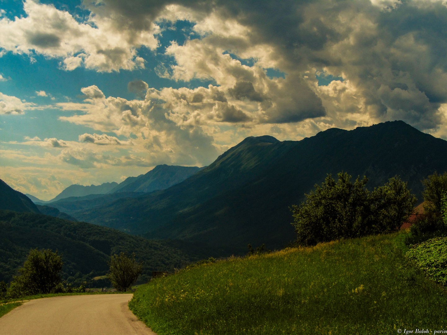 Pogled na Breginjski kot by Parin photo