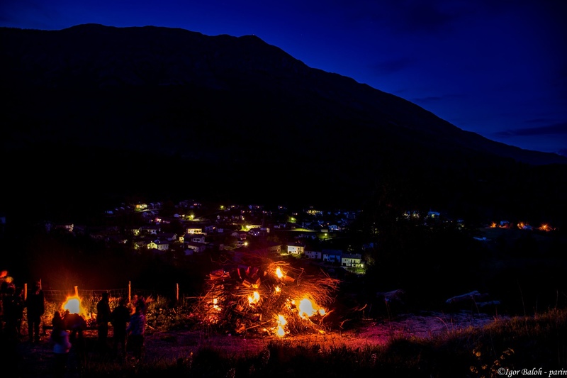 Prižig kresa nad Breginjem by Parin photo
