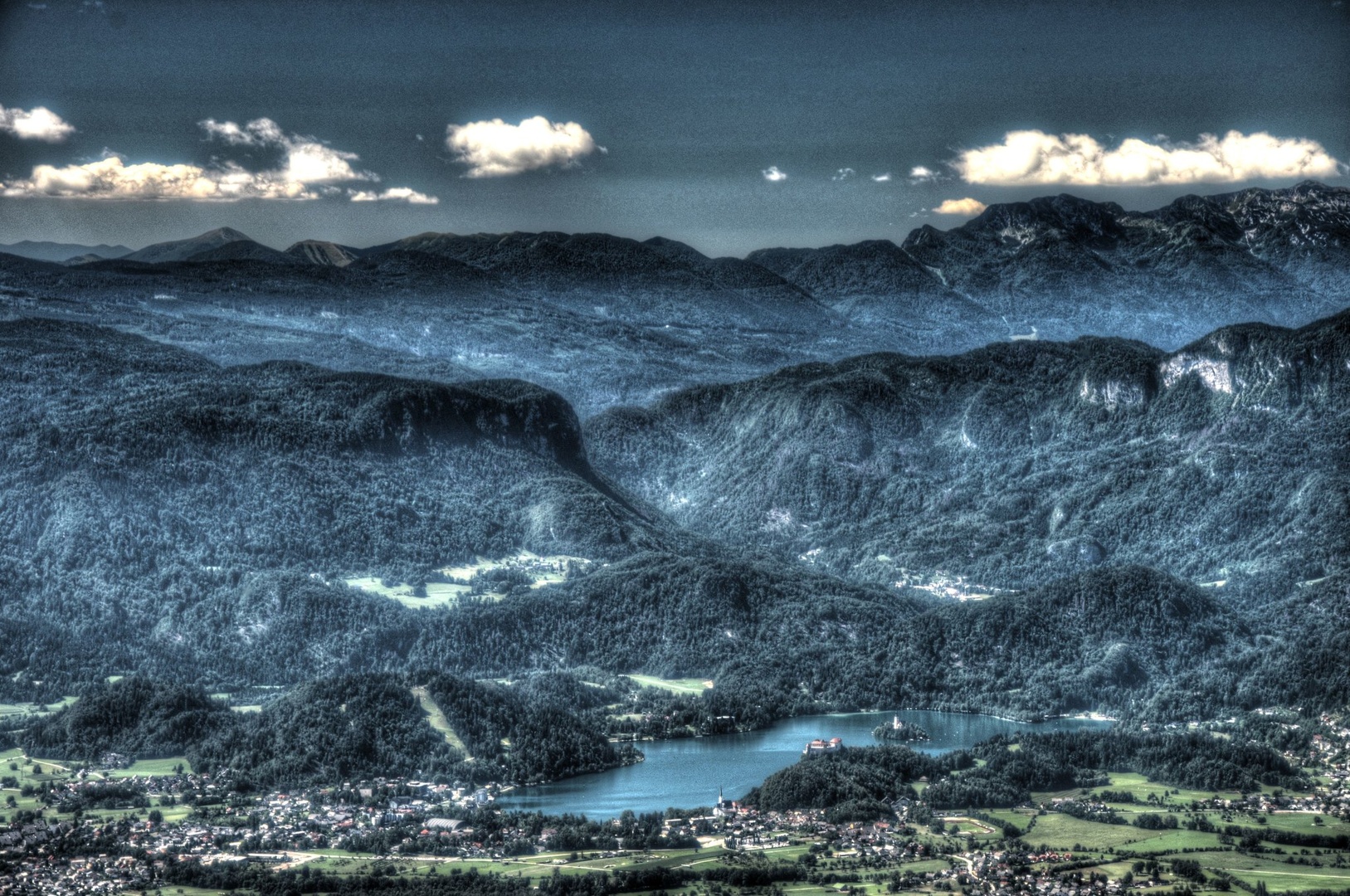 Bled iz Stola by Dejan Novak