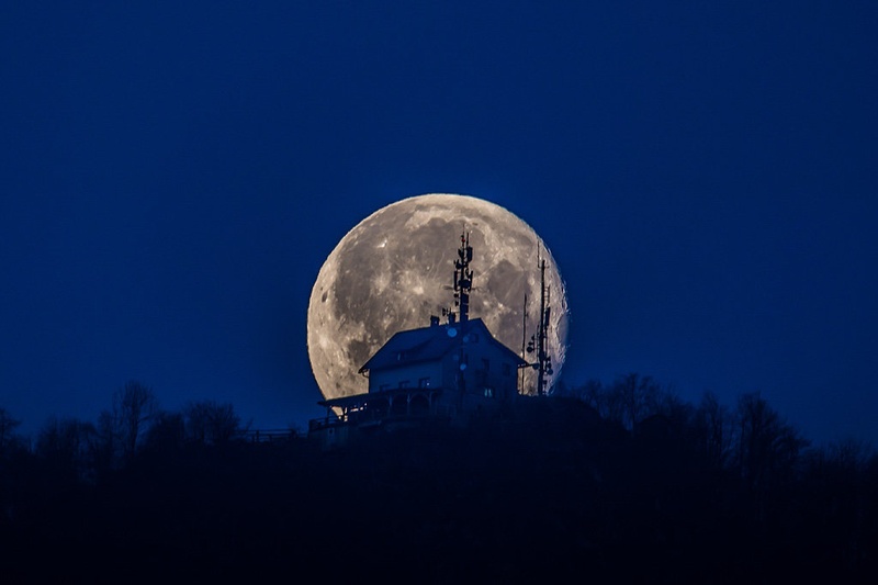 Marčevska Lubniška  Luna by Dejan Košir