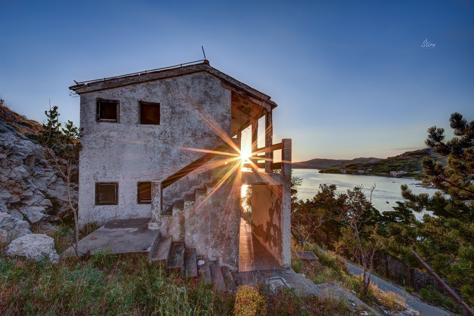 otok Pag by Rok Štirn