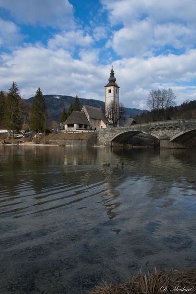 Bohinjsko jezero by Doroteja Menhart