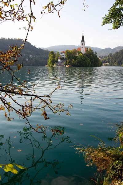 Veličasten Bled by Doroteja Menhart
