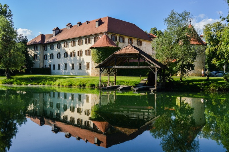 Grad Otočec by Danijel Rapuš