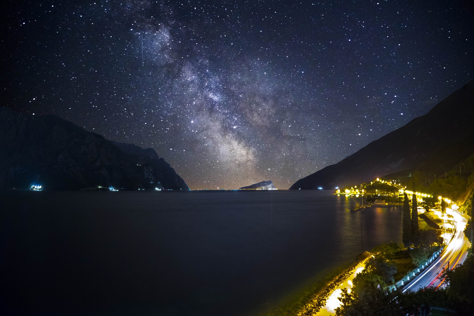 Malcesine, Gardsko jezero by Ivan Benk