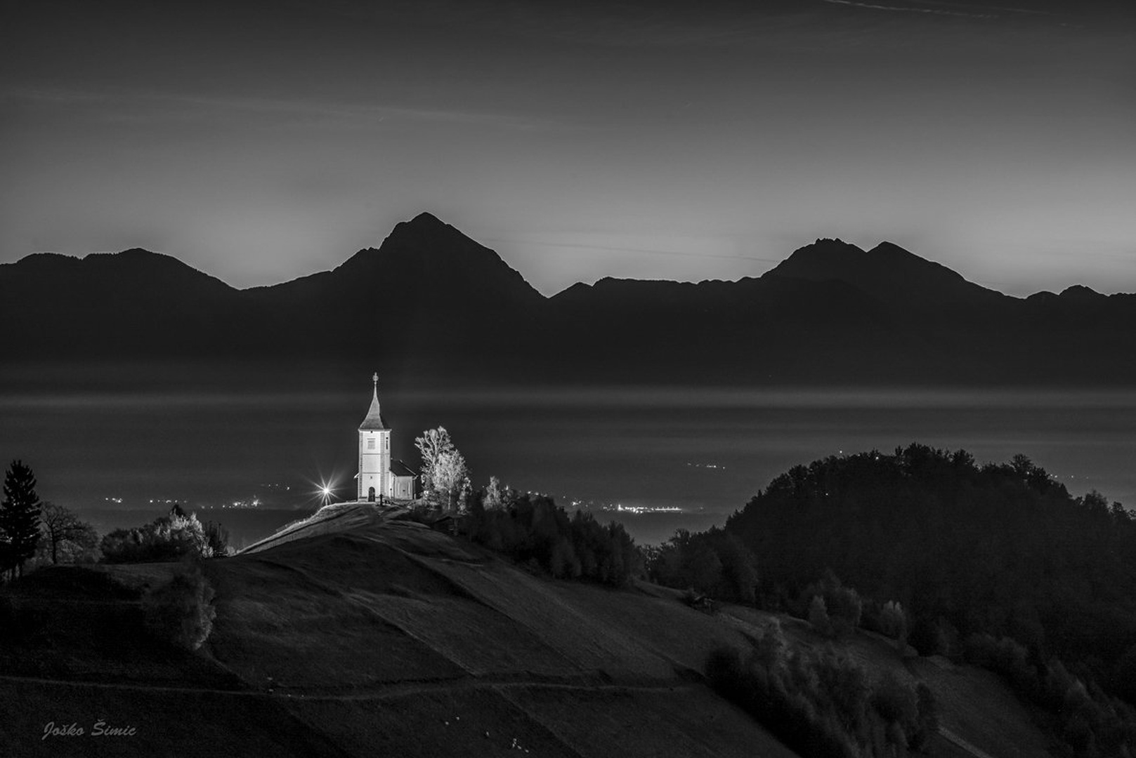 V pričakovanju jutra by Joško Šimic