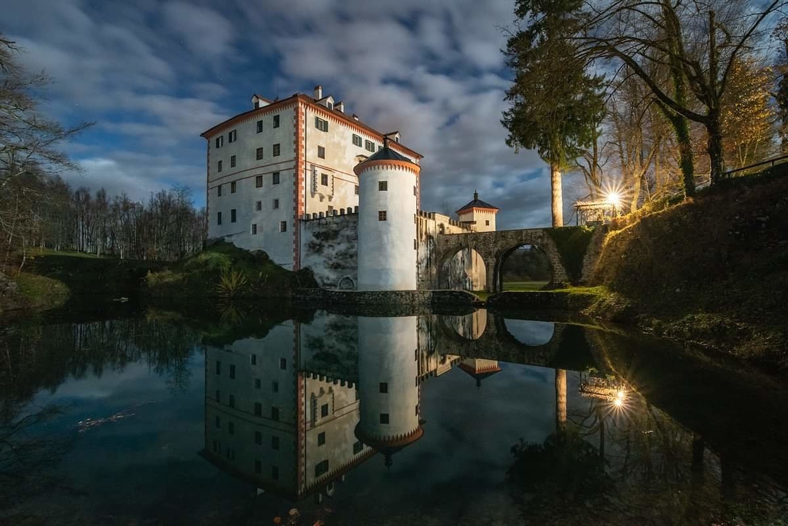 Grad Snežnik by Joško Šimic