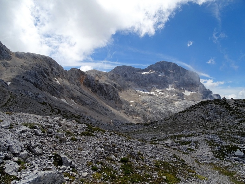 TRIGLAV NAD OBLAKI by Gregor Š