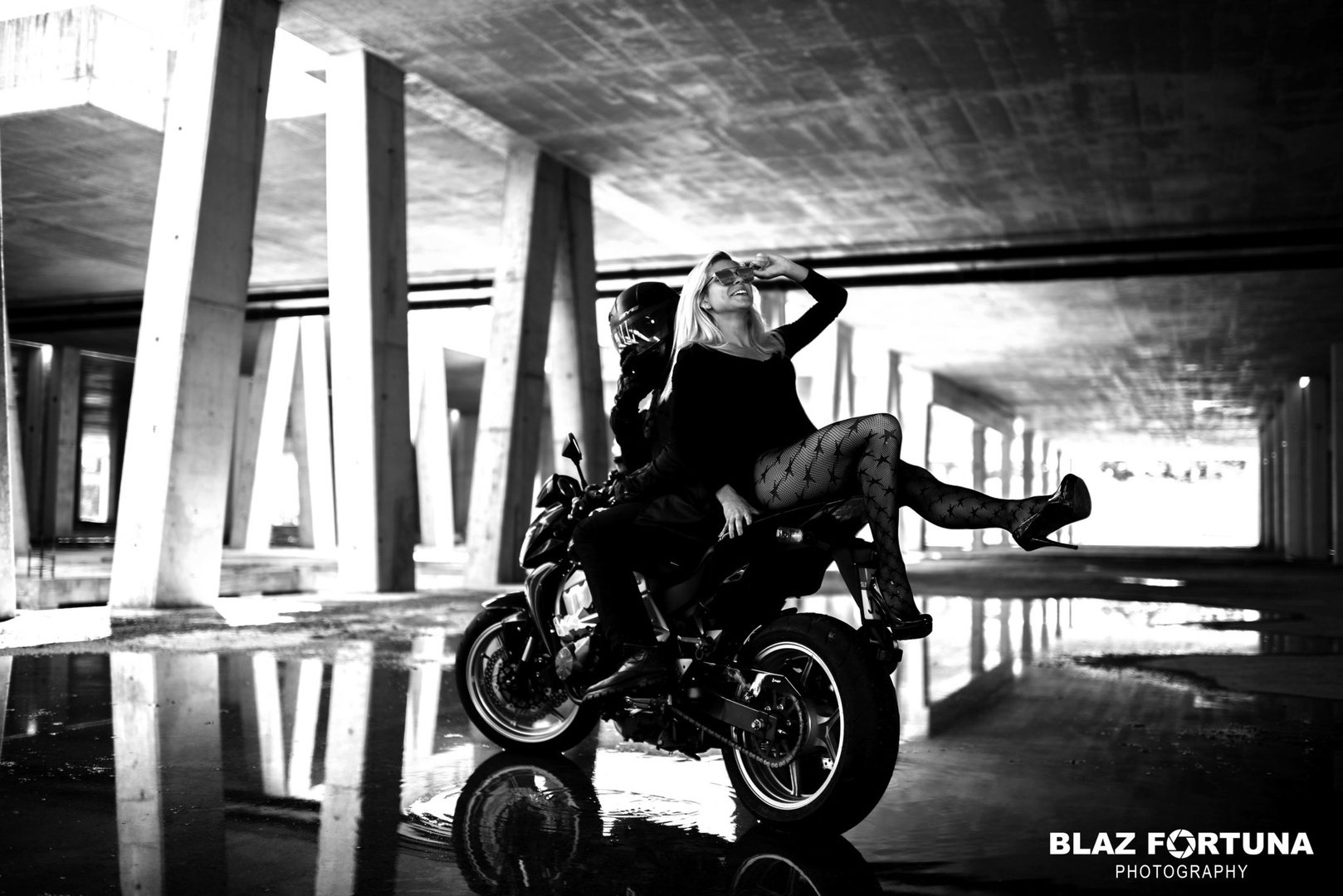 moto girl by fortunablaz