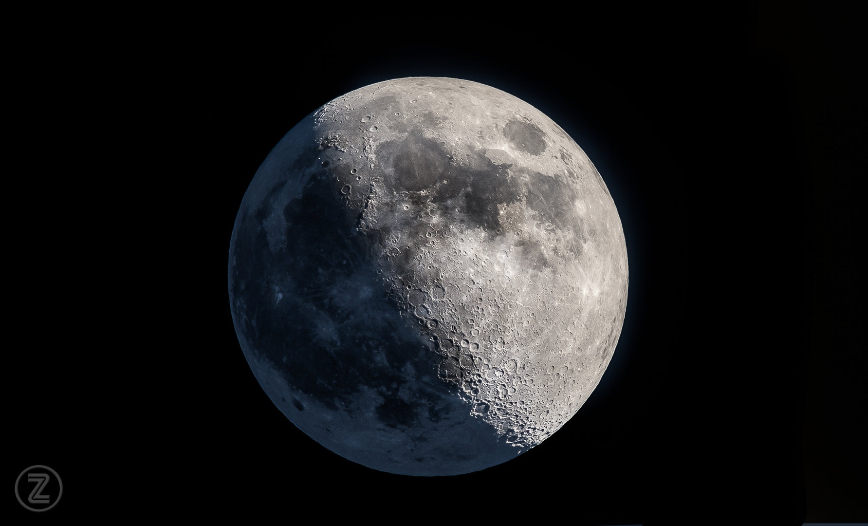Luna by Zoran Vidrih