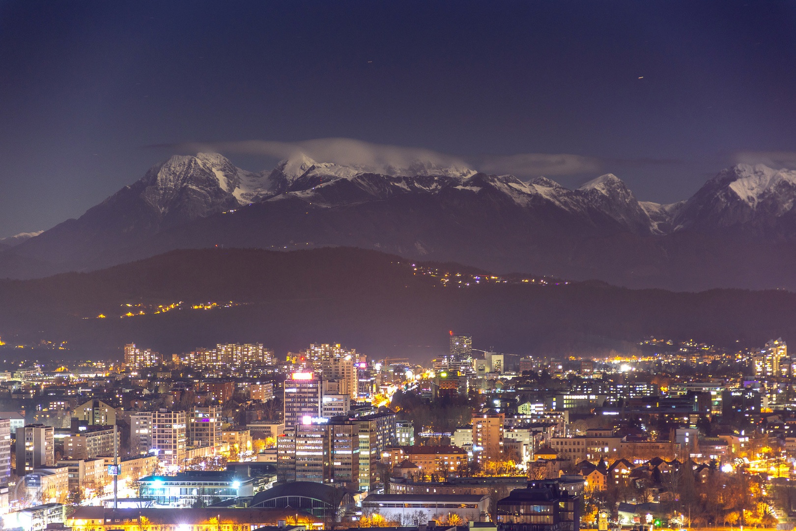 KSA preko razsvetljene Ljubljane by Zoran Vidrih