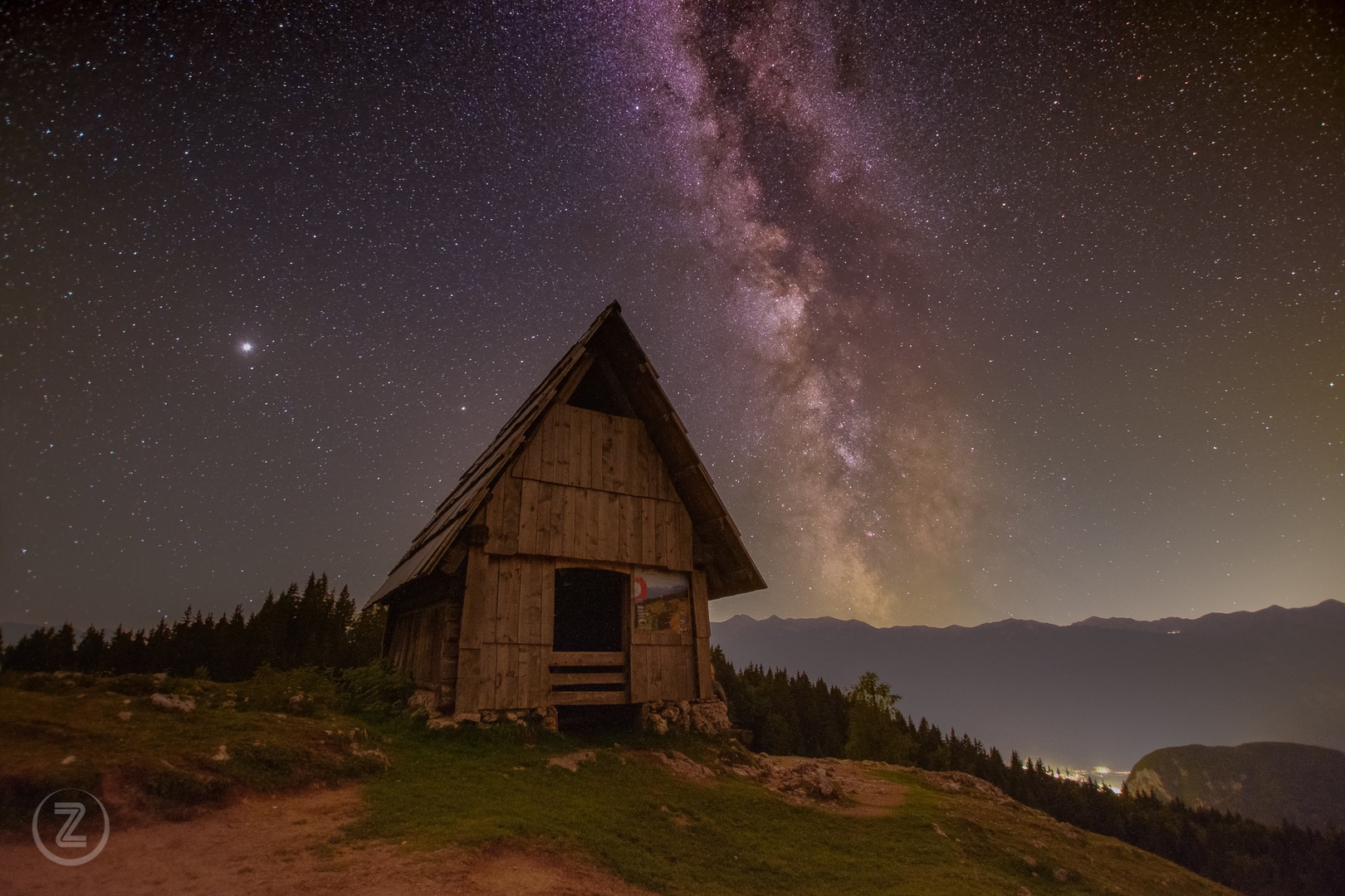 Koča na koncu vesolja by Zoran Vidrih