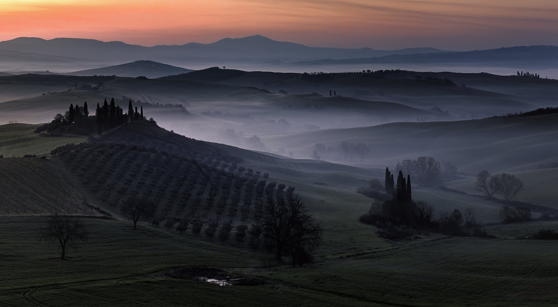 Pink light of dawn. by Fabrizio Massetti