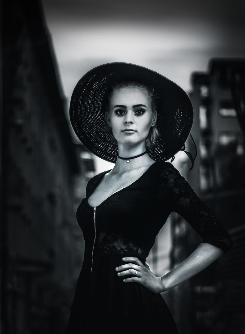 Noir. by lostinframes