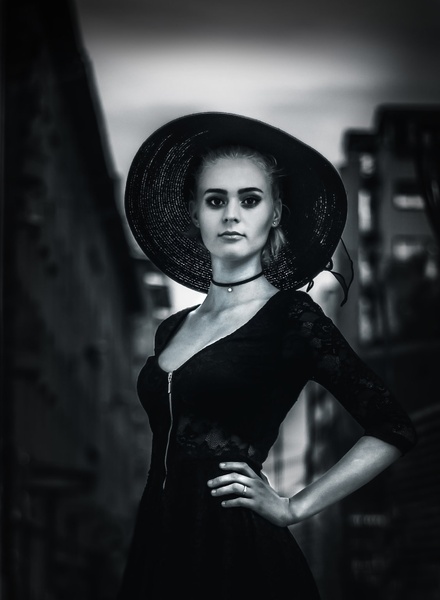 Noir. by lostinframes