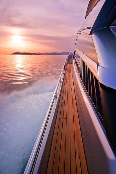To The Sunset by jernejk