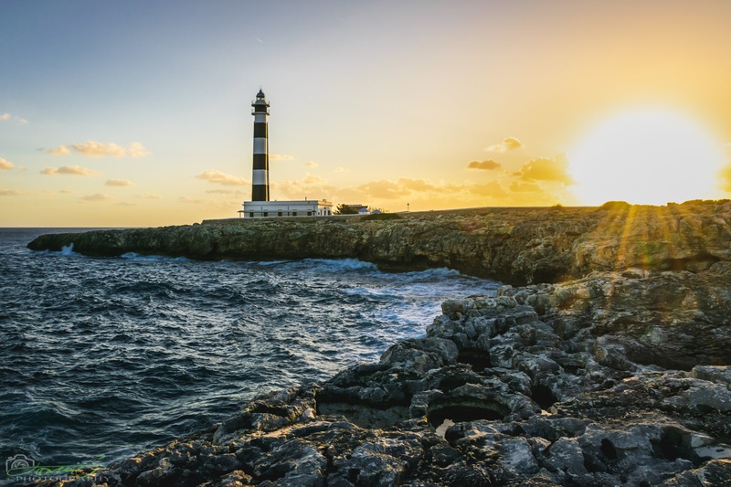 Cap d’Artrutx svetilnik by Toni Glavina