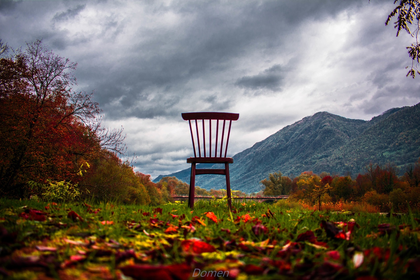 stol by Domen Rudolf