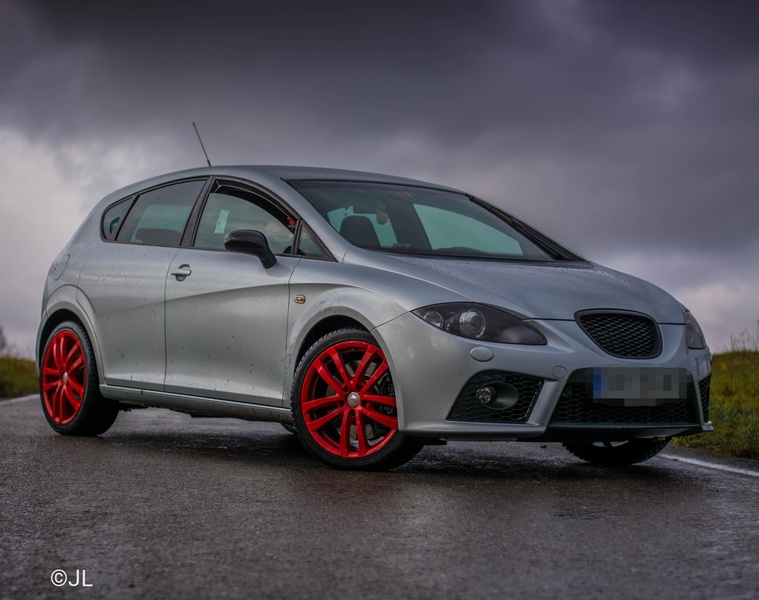 Cupra in the storm by Jan Lever