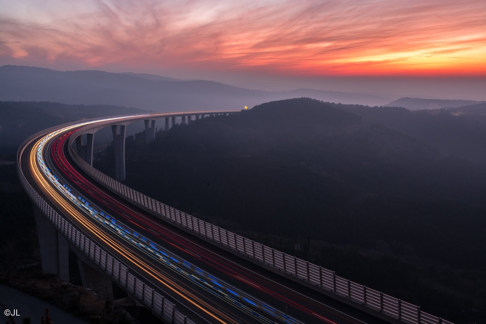 Viadukt by Jan Lever