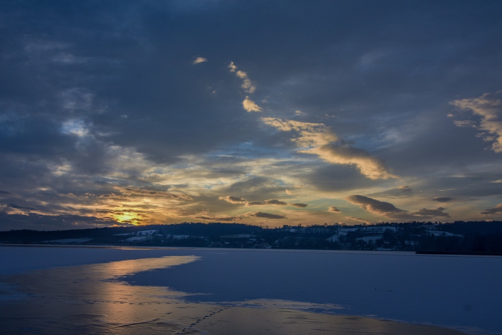 Pravljično Ledavsko jezero by Štefan Renič