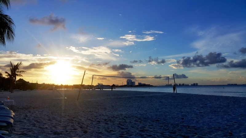 Cancun by Pusar Srecko