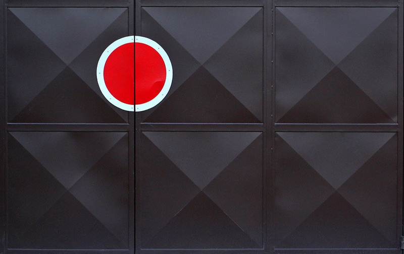 Simplicity of minimal by bunka