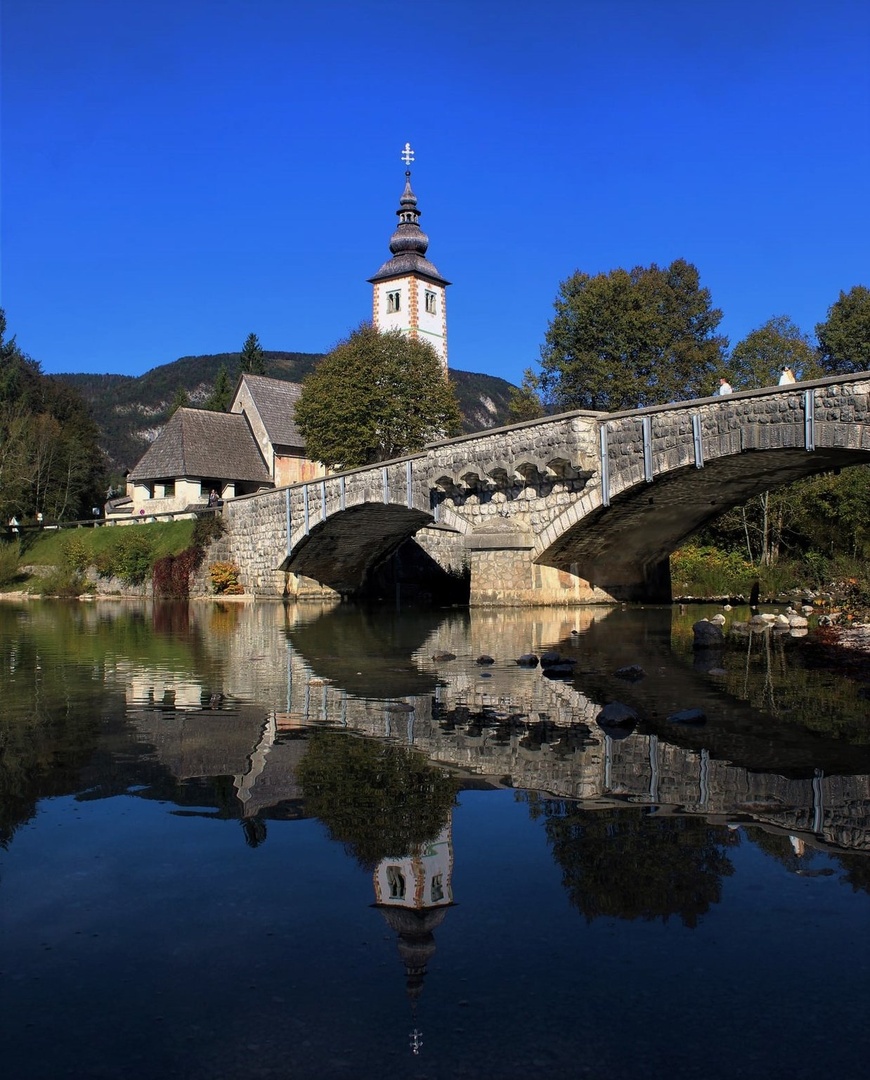 Ribčev laz by Vida Vicky Ficko