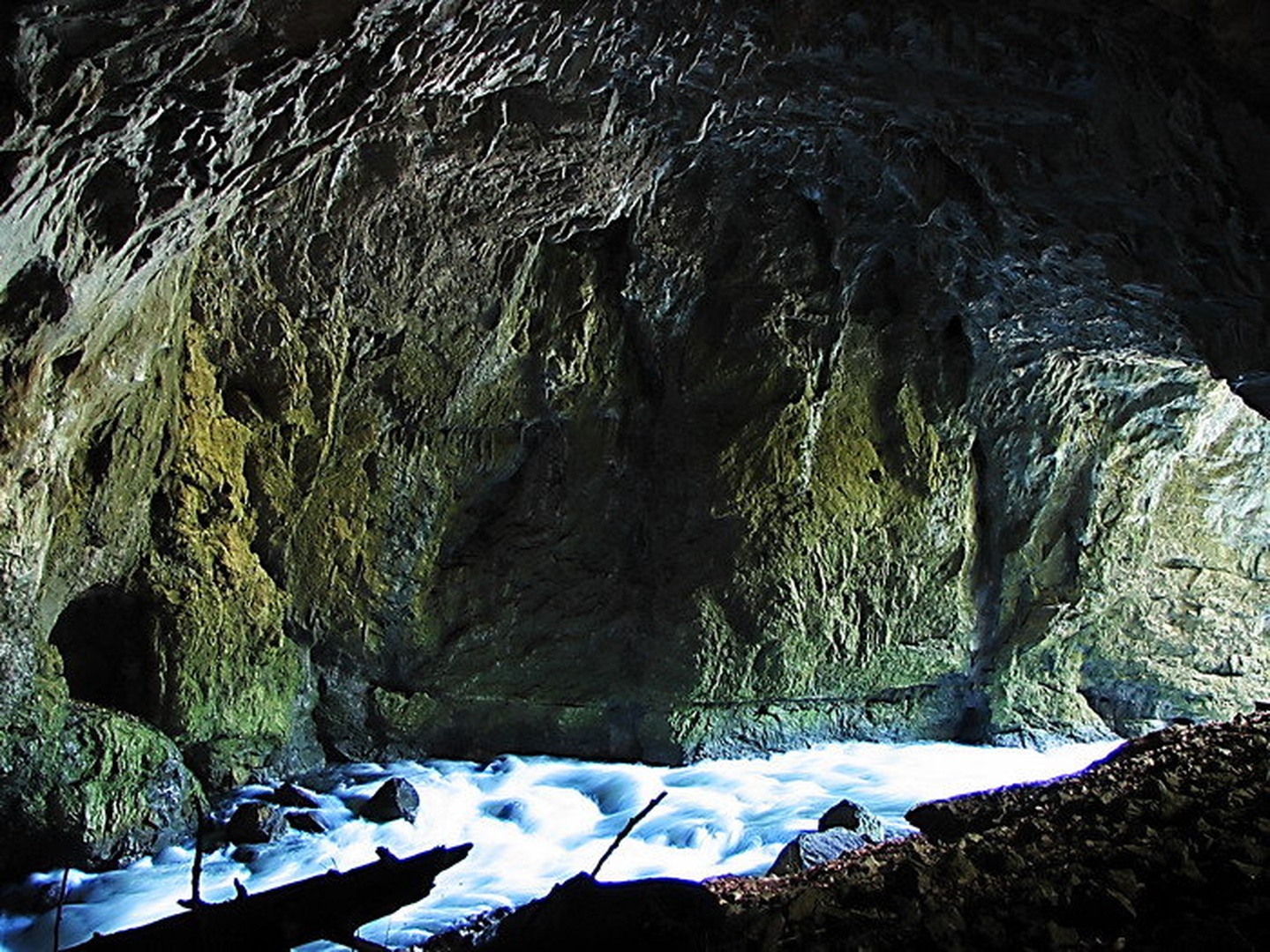 V Luciferjevem  kraljestvu by