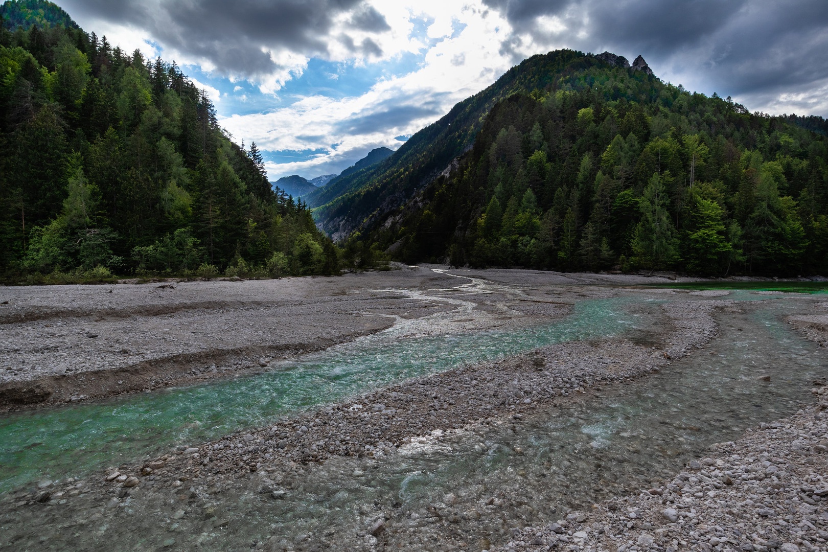 Alpska dolina by Klemen Grm