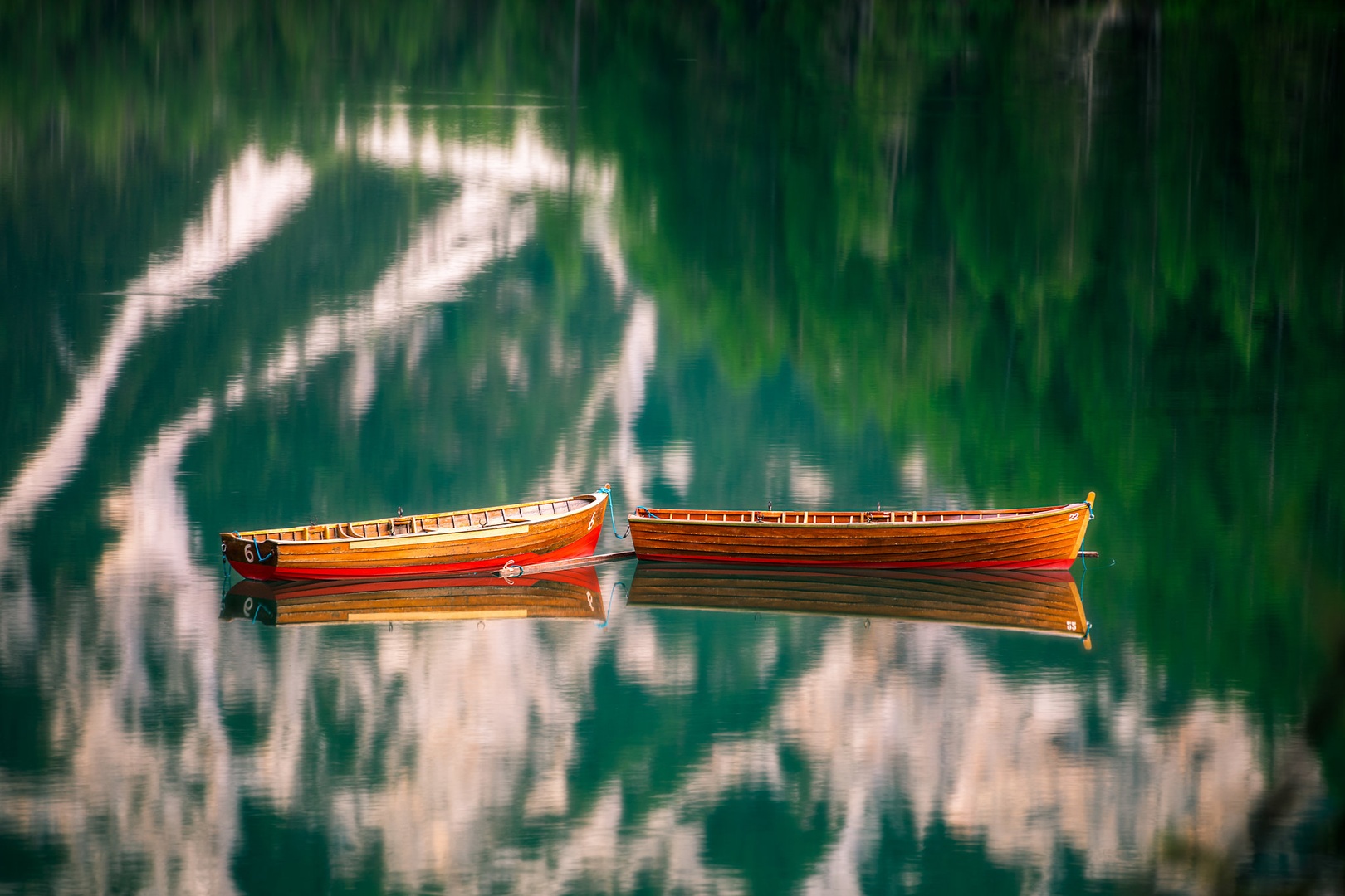 Na zrcalcu by Tadej Žlahtič