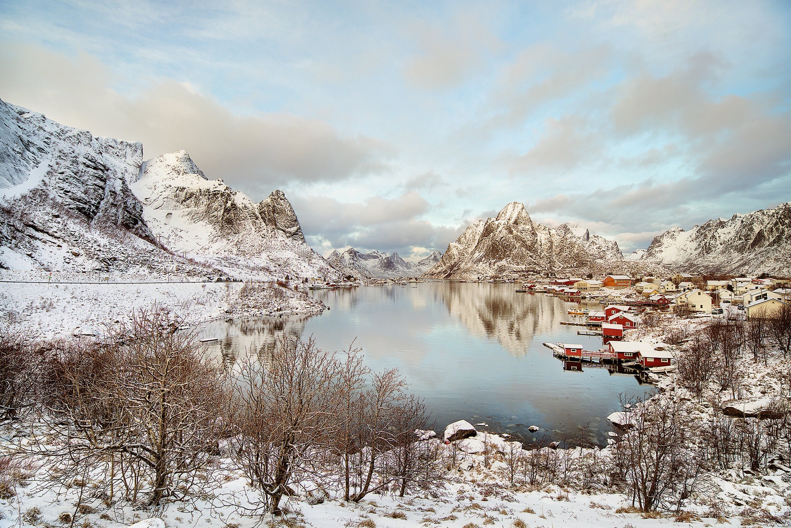 Reine by Tadej Žlahtič