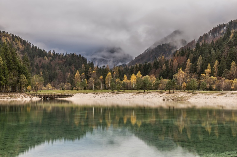 Jezero Jasna by Sandi Kelc