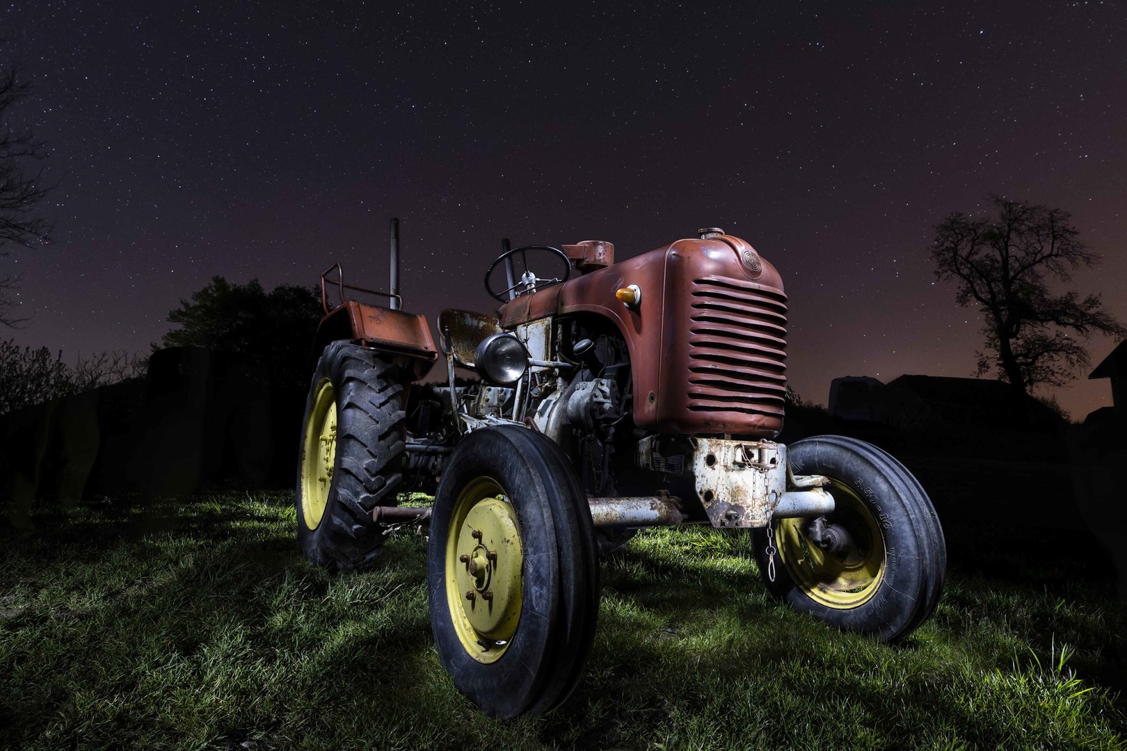 Traktor by Sandi Kelc
