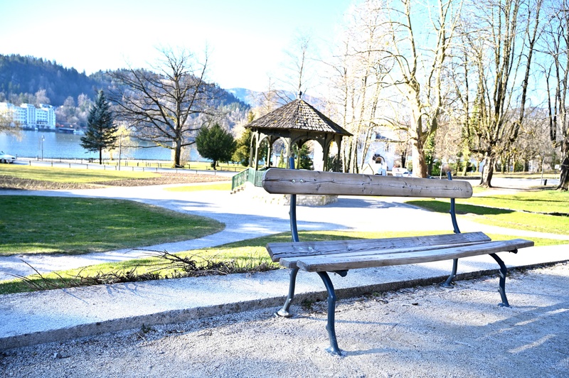 PARK by Jan Bernik