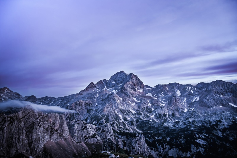 Triglav pred soncnim vzhodom by Simon Zupan