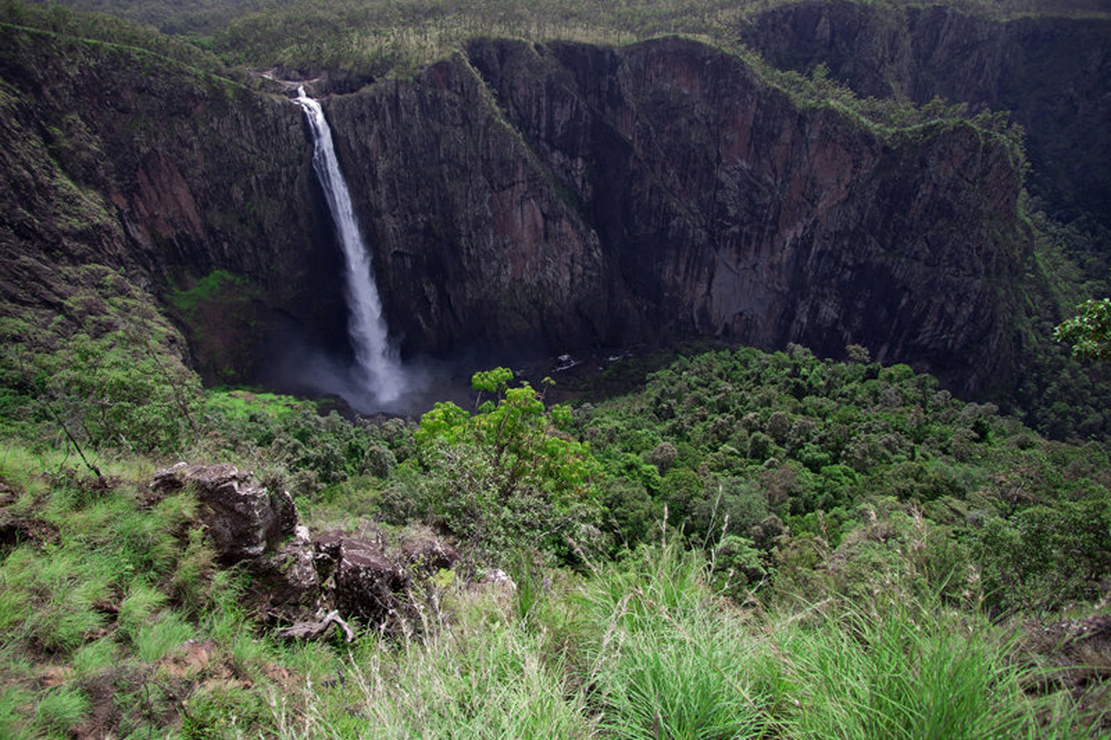 Wallaman Falls by Anže Česen