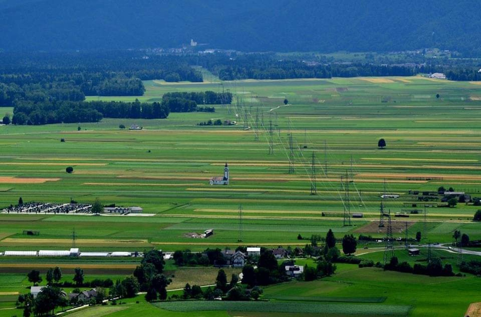 Sorško polje by Robert Gartner