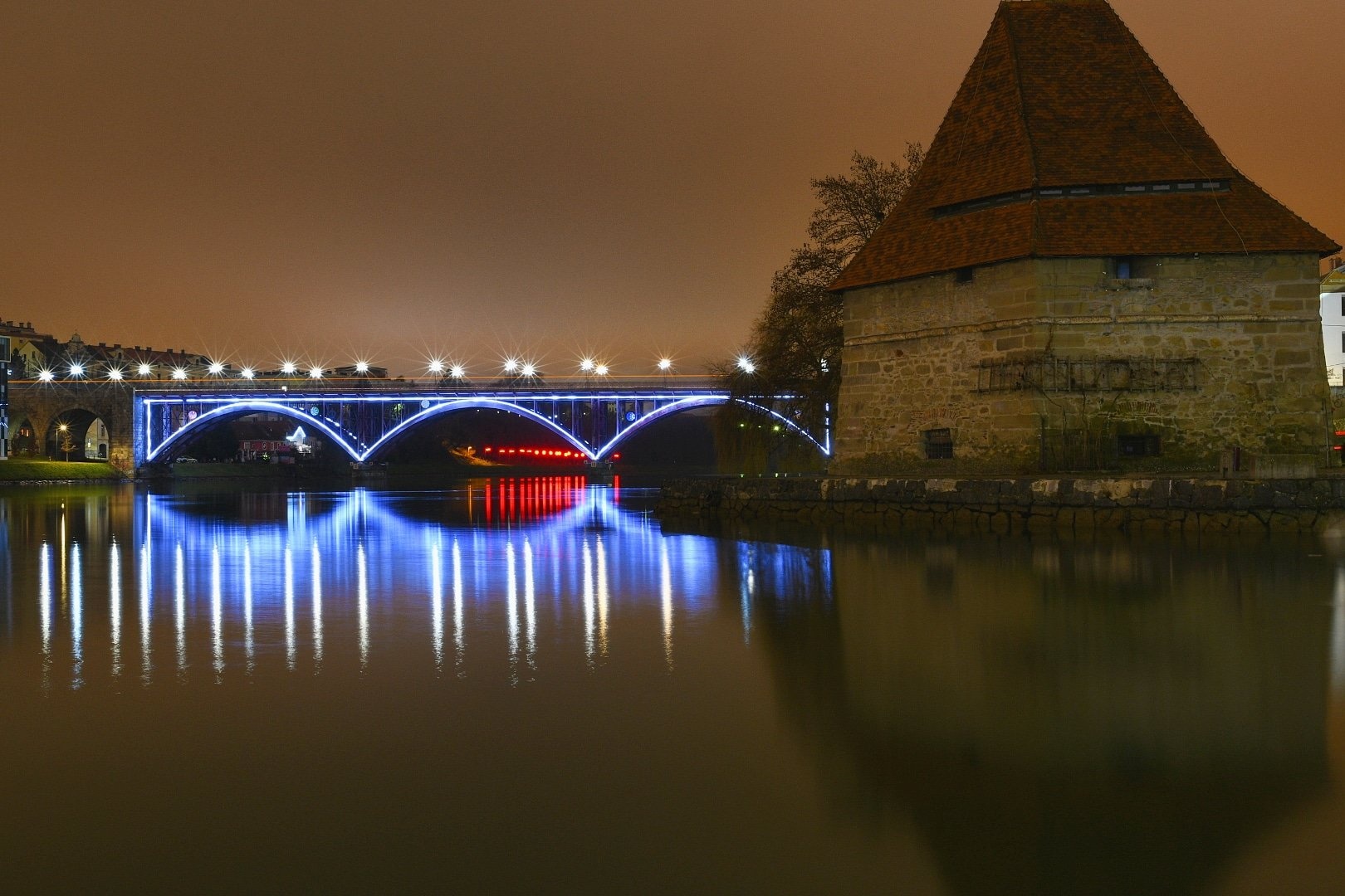 Lent, Maribor by Vinko Knezar