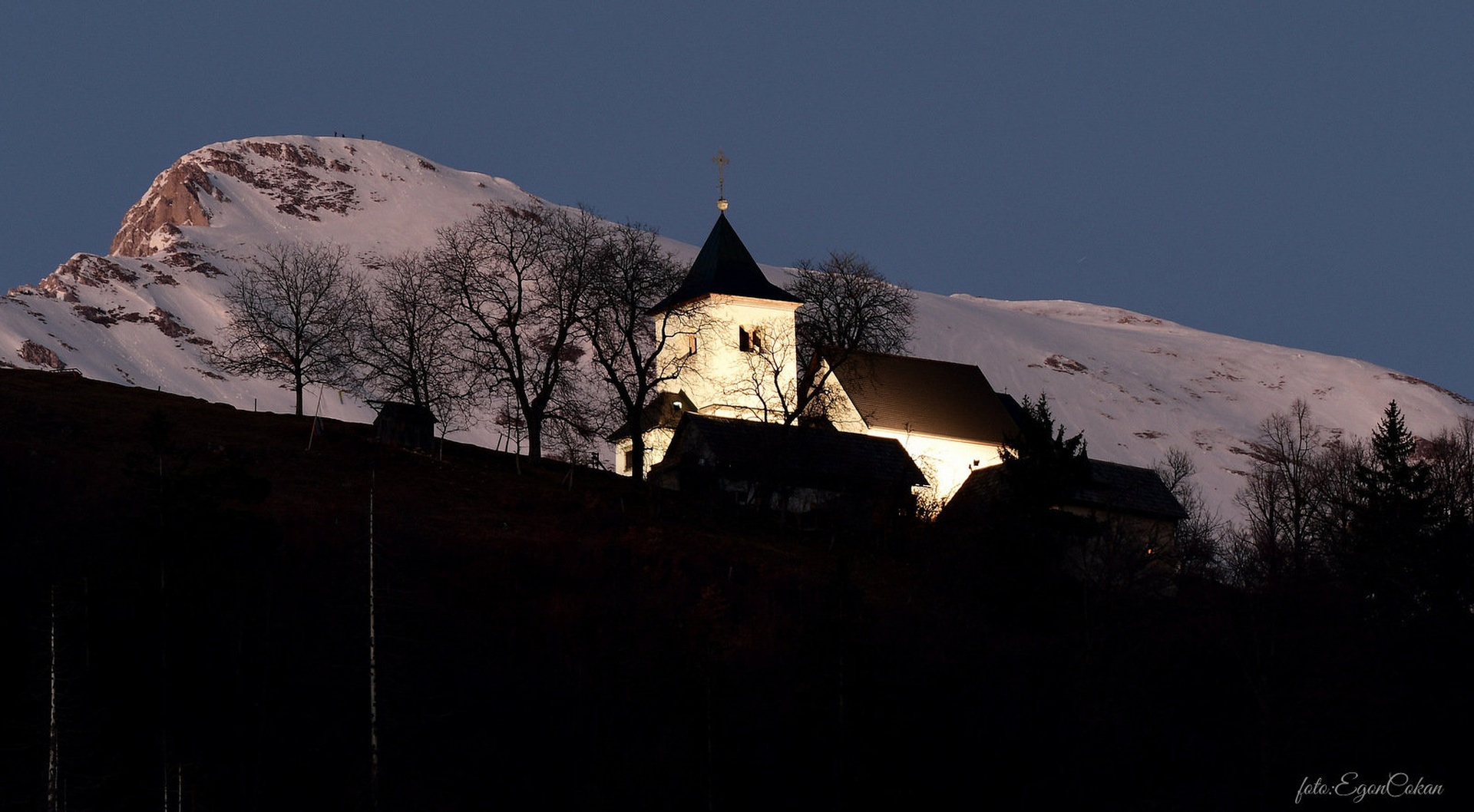 Večerni pogled na Sv.Petra by Egon Cokan