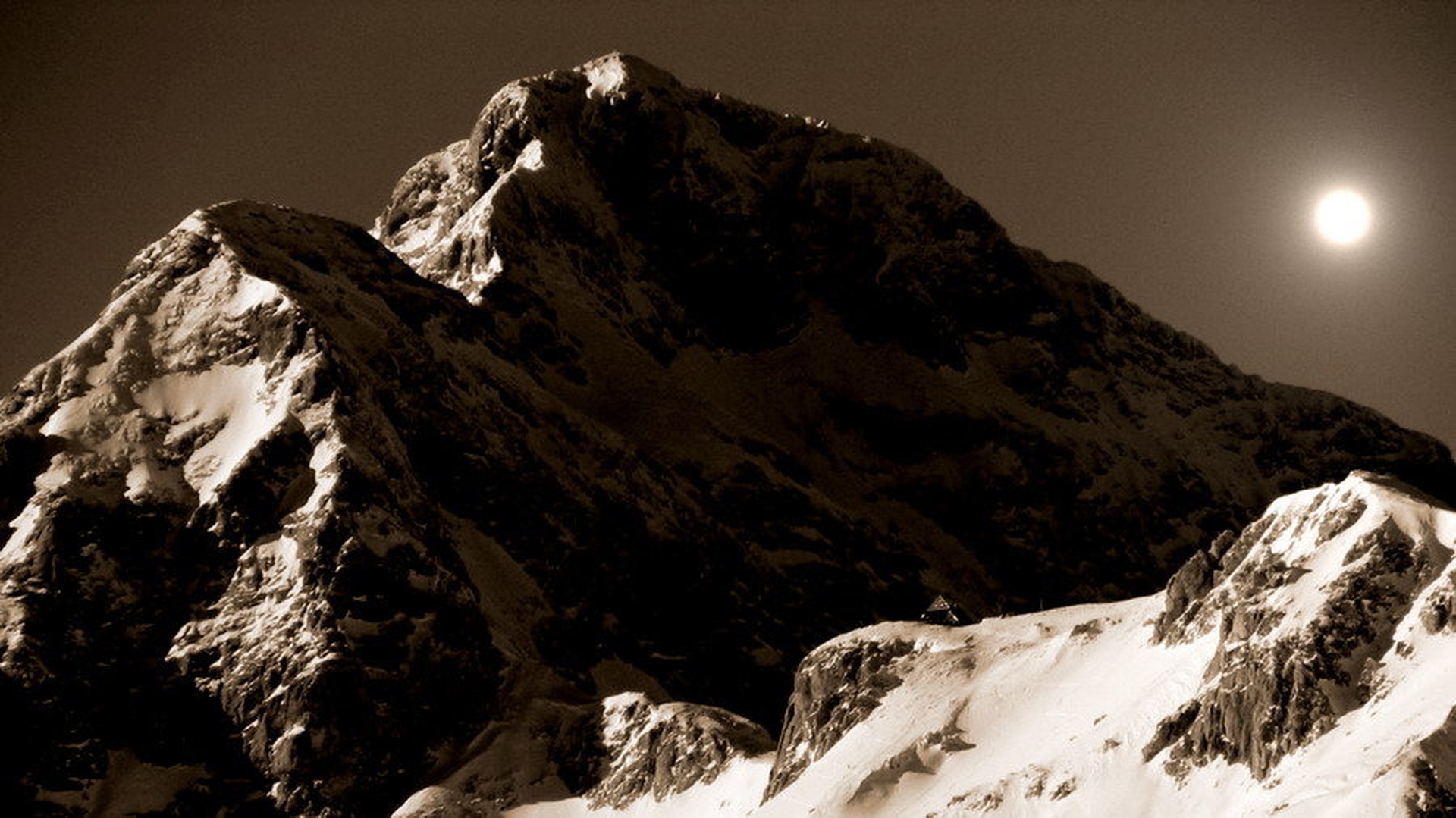 TRIGLAV IN KREDARICA by
