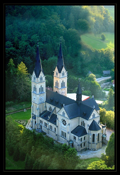 Brestaniška 'gospa' by Jože Kovačič