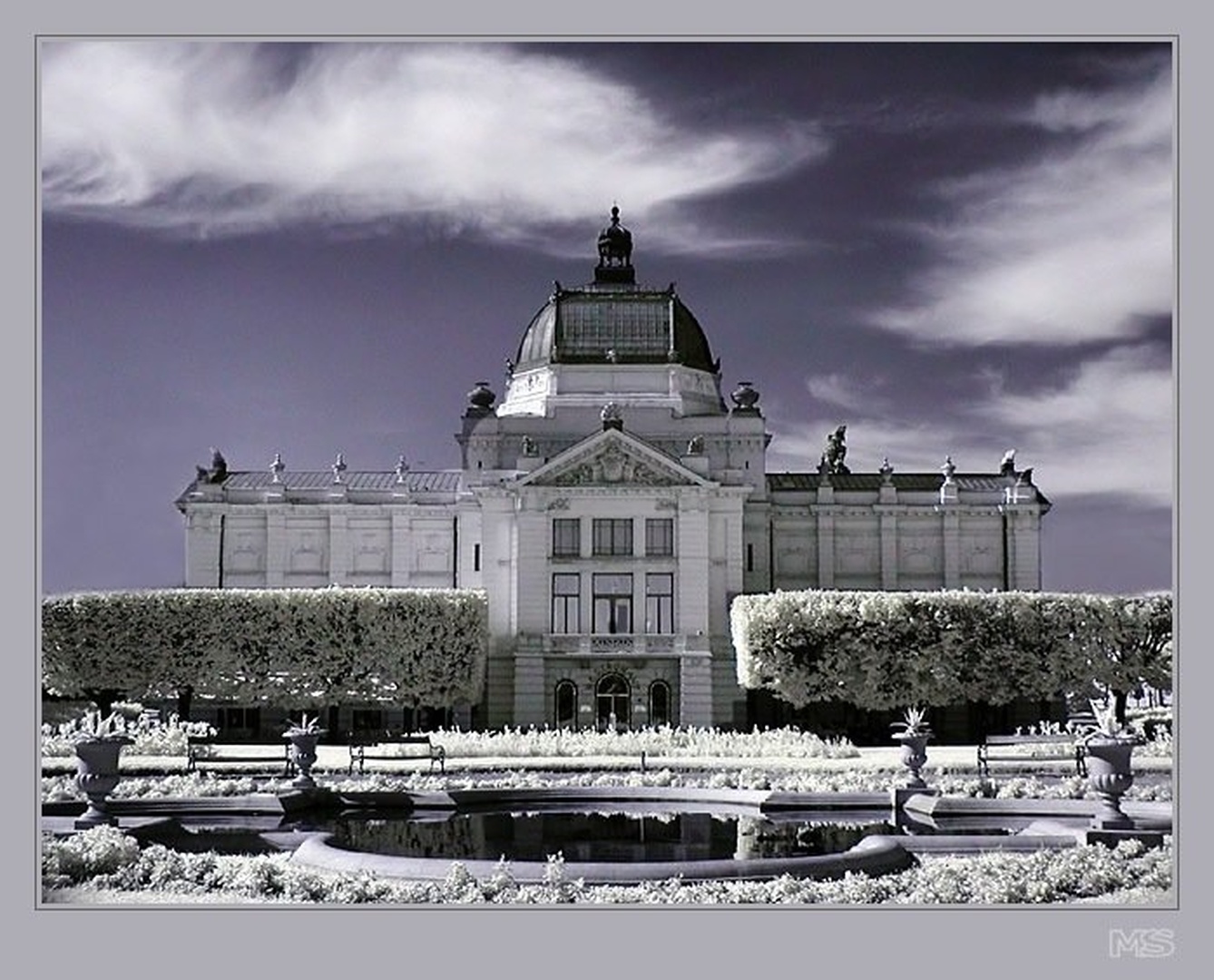 Umjetnicki paviljon.. by Mirko Sorak