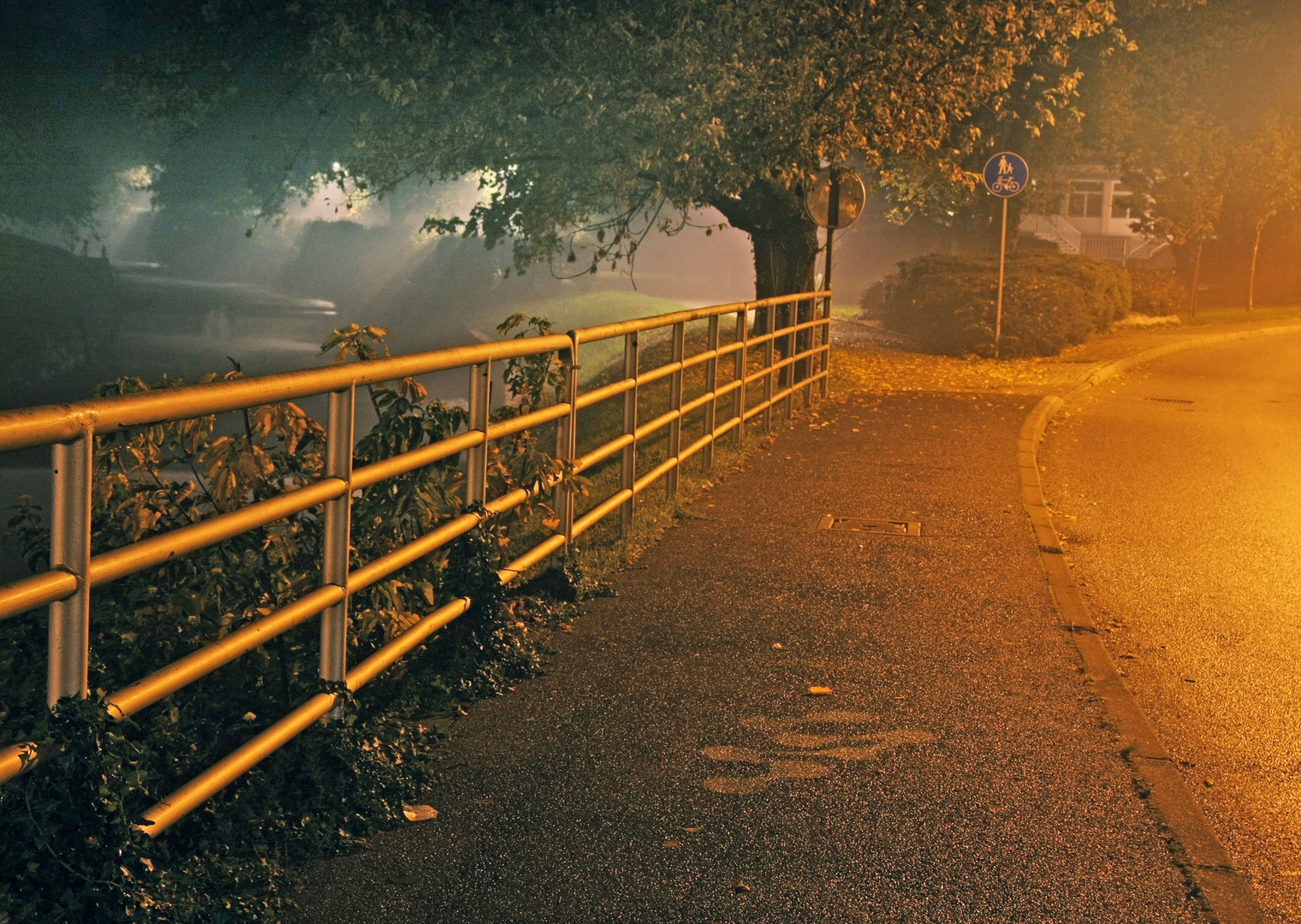 NOČNI MIR by