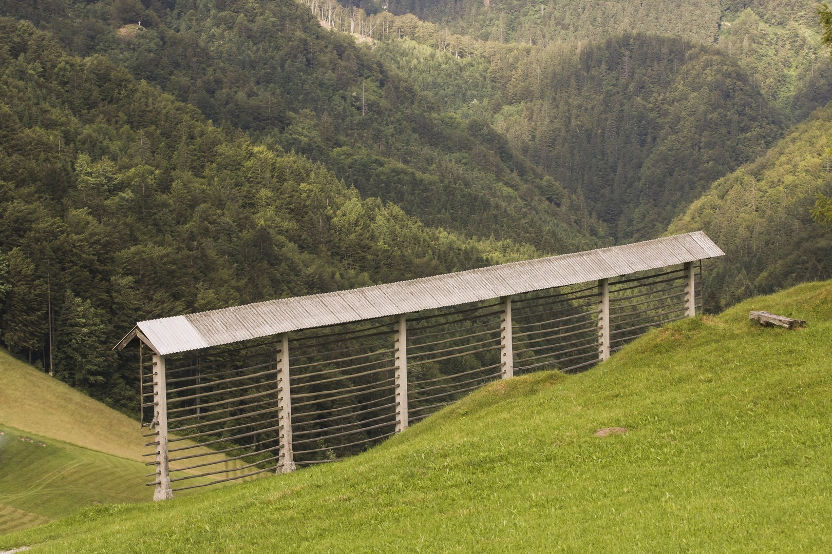 Tihotno by