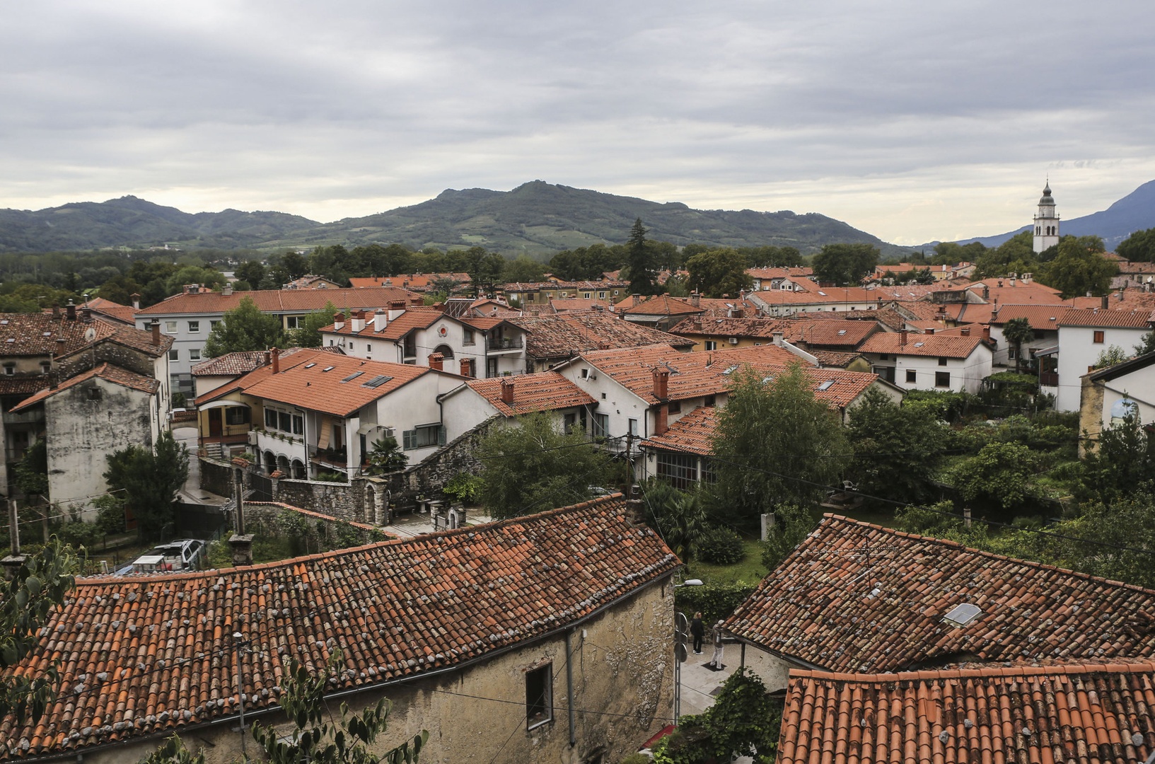 Vipavske strehe by