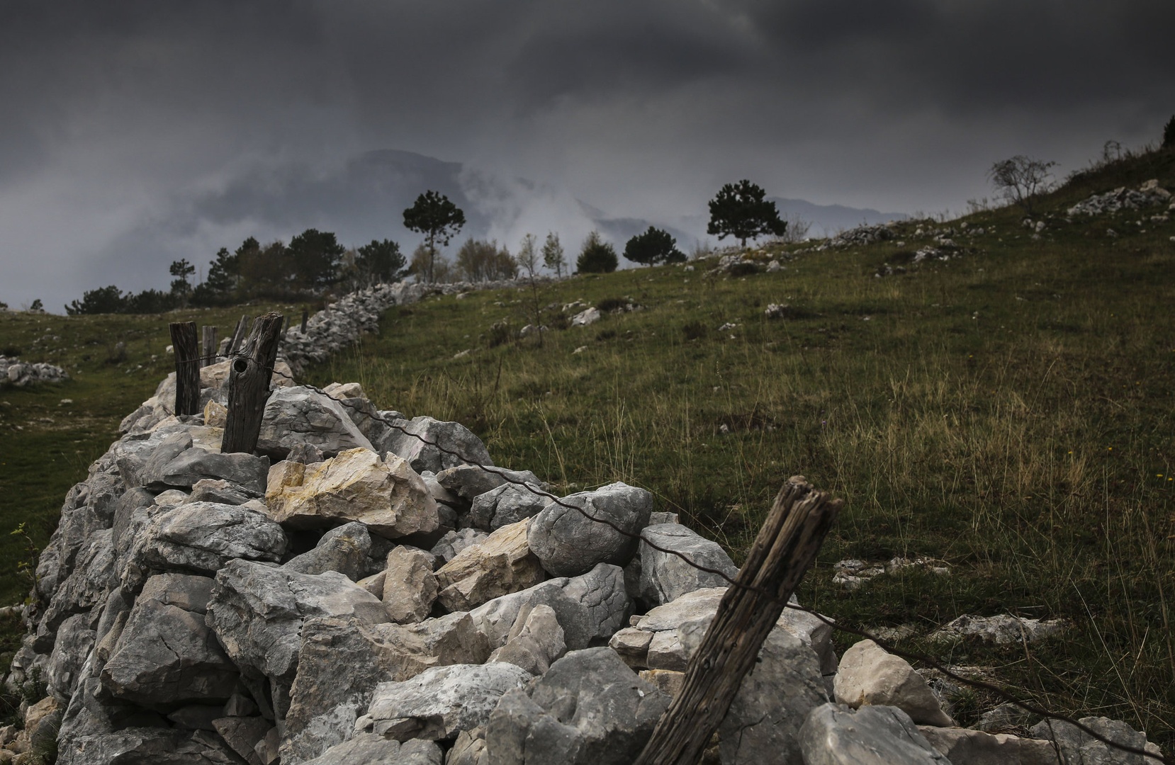 NA PLANOTI by