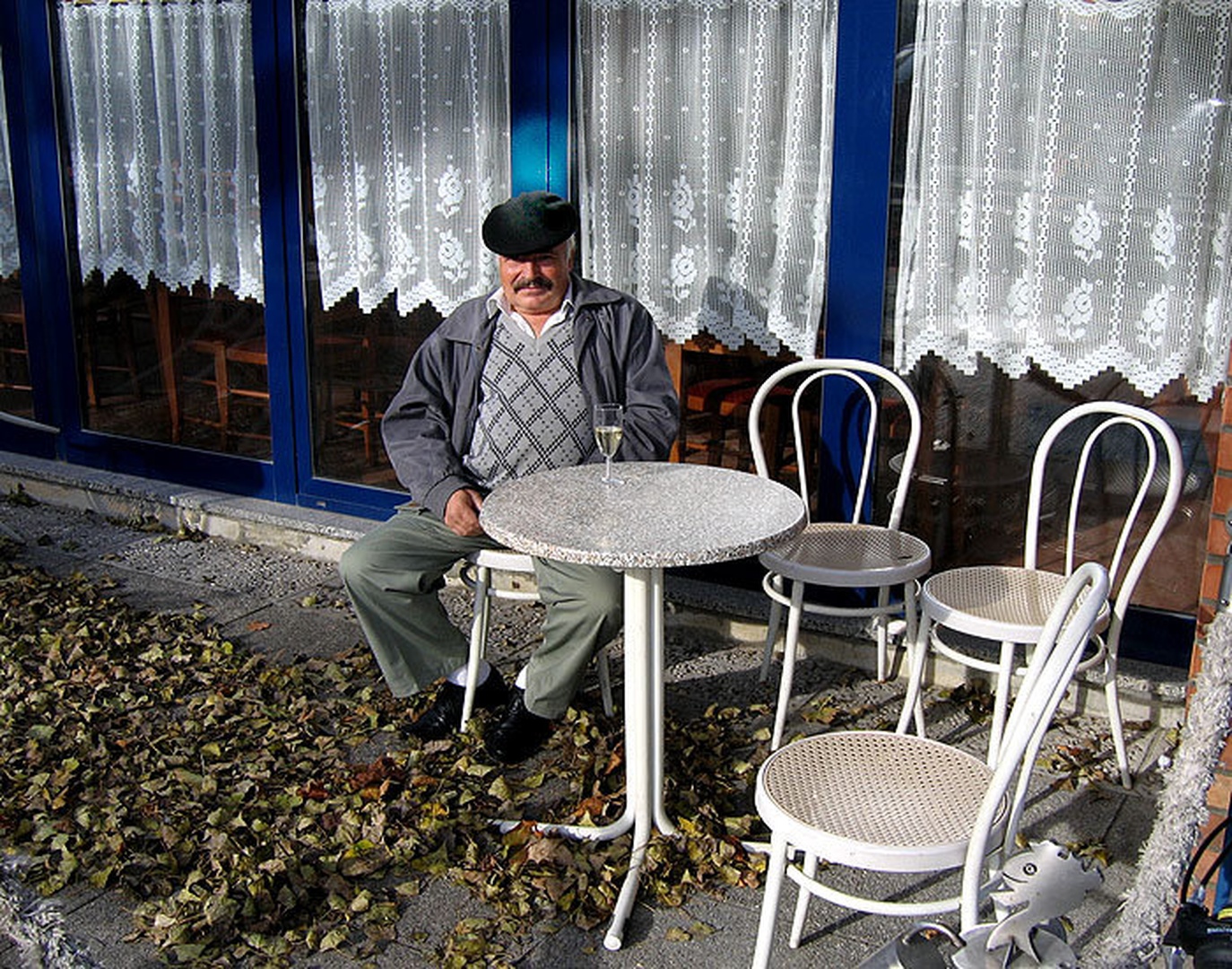 še en glažek by